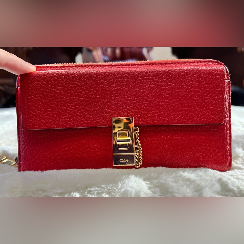 Chloé “Drew” Continental Wallet in Red